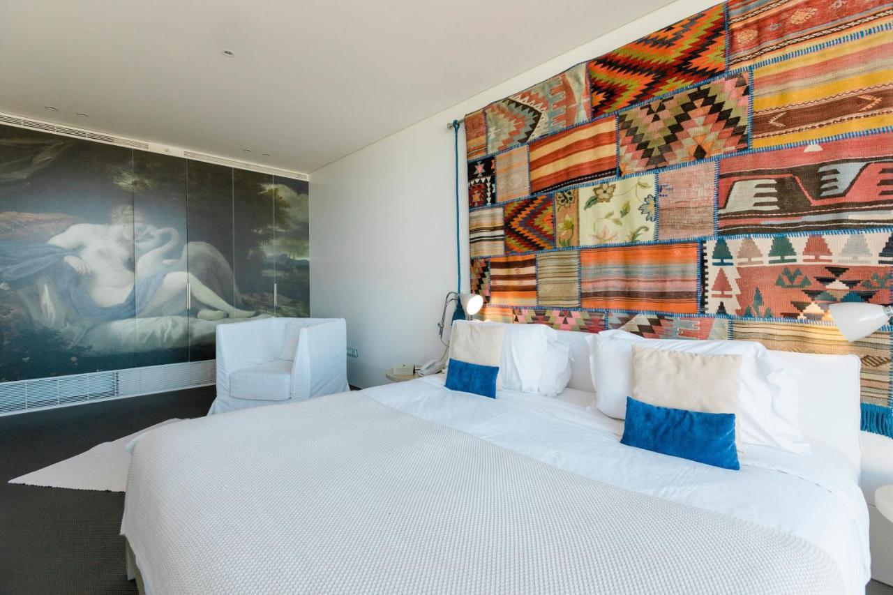Royal Obidos Scenic Resort Praia del Rei Exterior photo A room at the Standard East Village