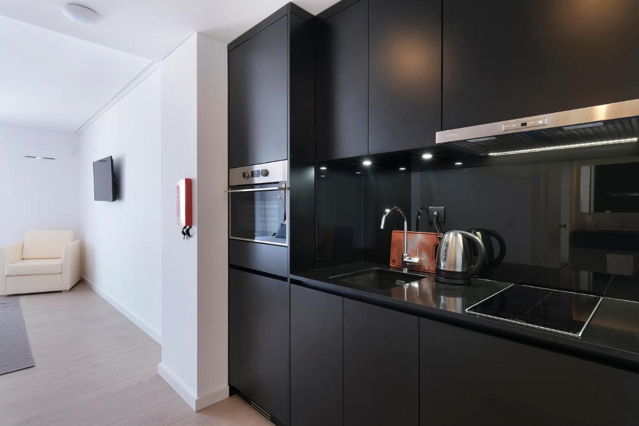 Royal Obidos Scenic Resort Praia del Rei Exterior photo A kitchen in a serviced apartment