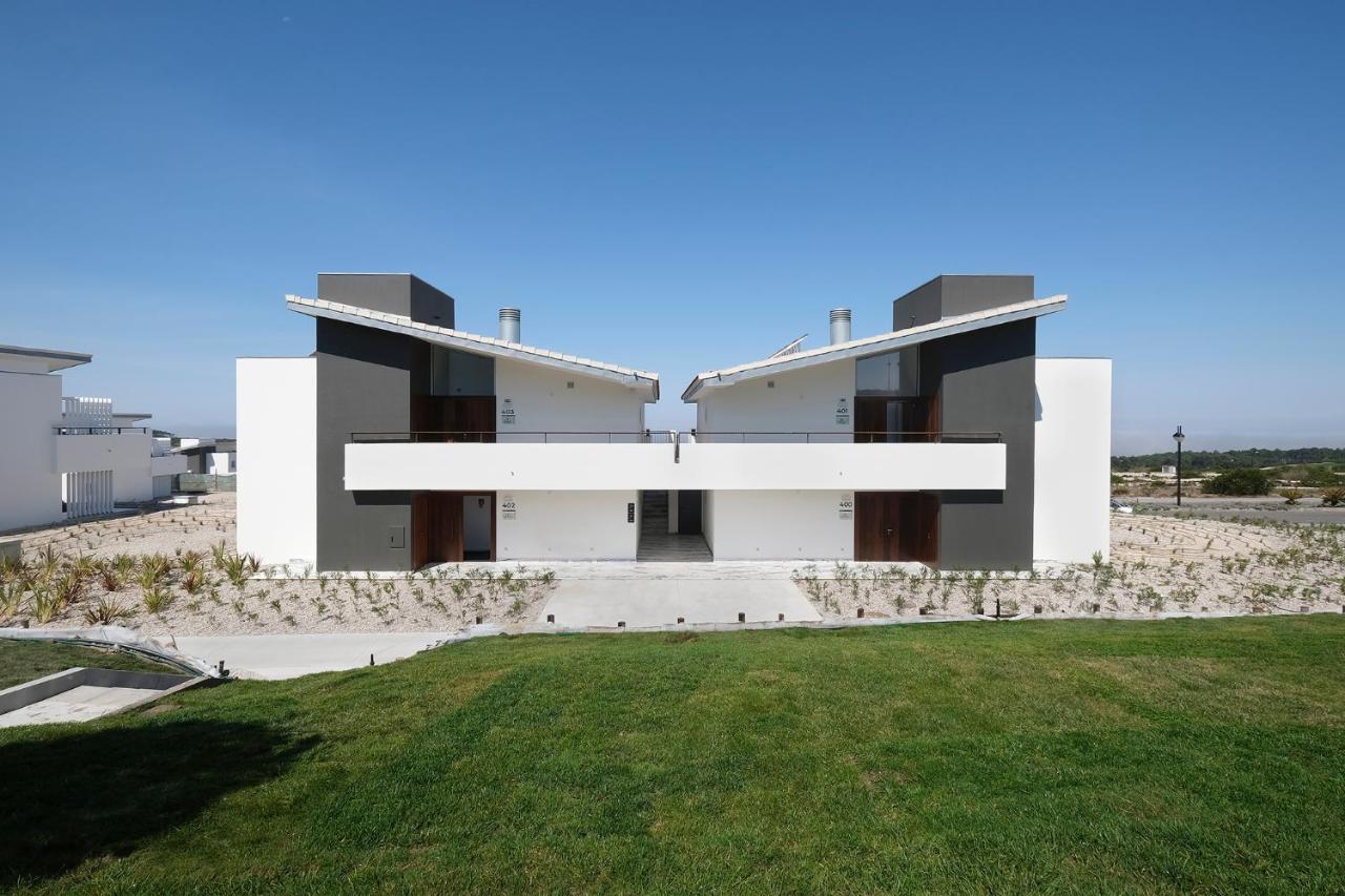 Royal Obidos Scenic Resort Praia del Rei Exterior photo Villa in the new town