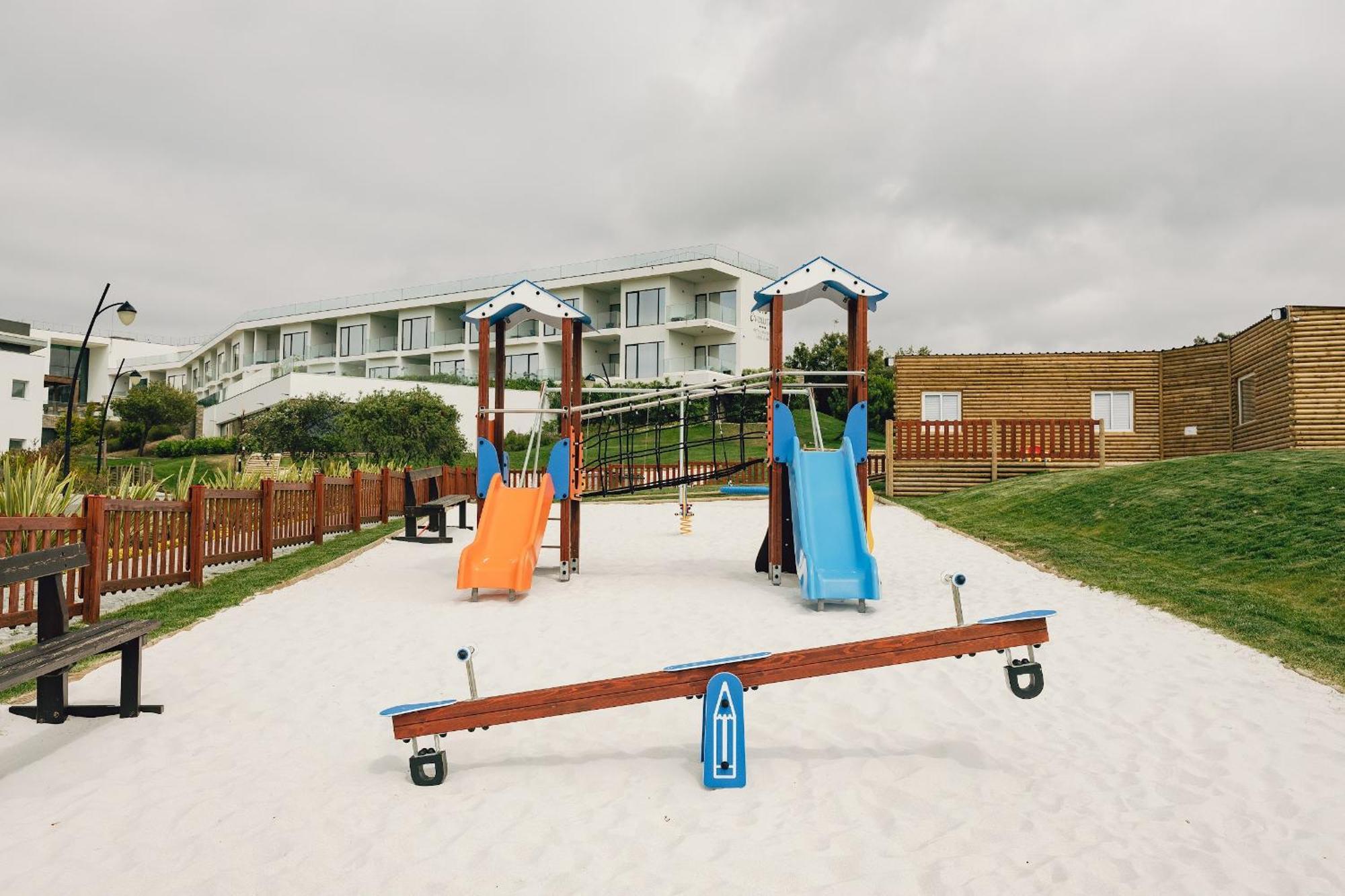 Royal Obidos Scenic Resort Praia del Rei Exterior photo Playground in the village