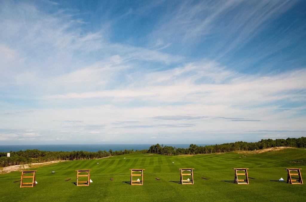 Royal Obidos Scenic Resort Praia del Rei Exterior photo The 18th fairway